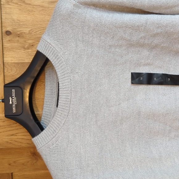 Banana Republic Grey Crew Neck Sweater - Picture 2 of 6